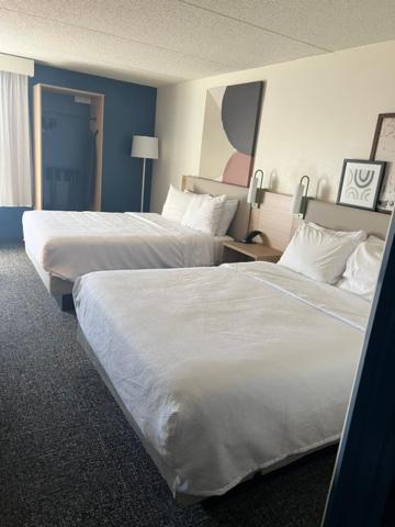 Spx Hotel גרין ביי מראה חיצוני תמונה