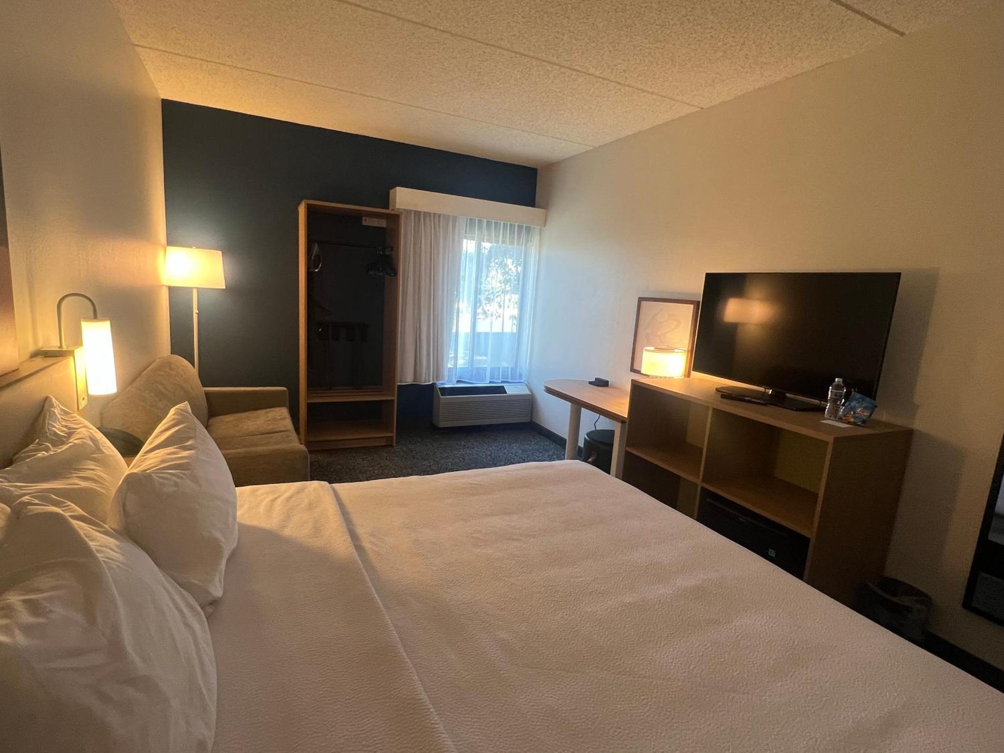 Spx Hotel גרין ביי מראה חיצוני תמונה
