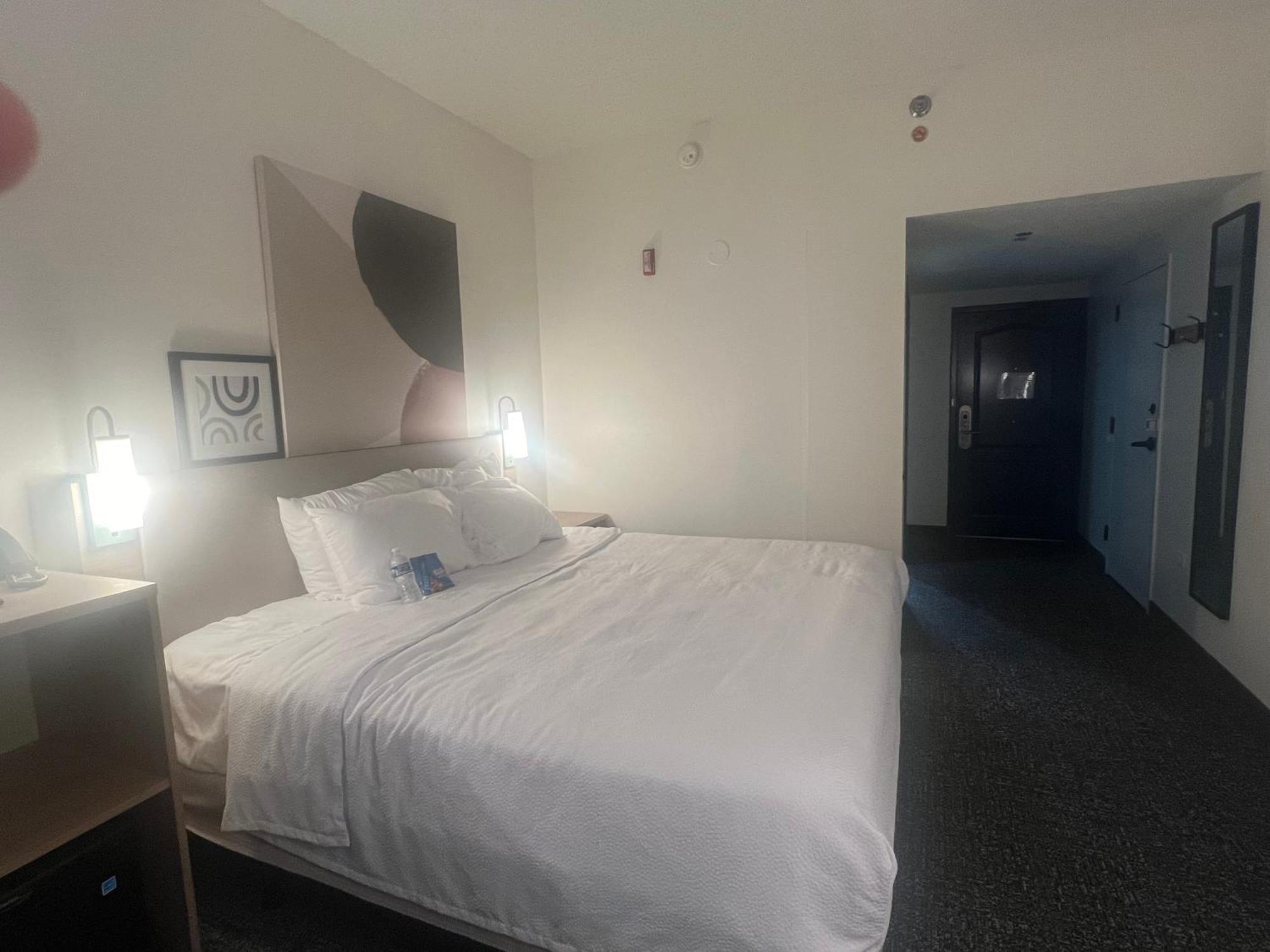 Spx Hotel גרין ביי מראה חיצוני תמונה